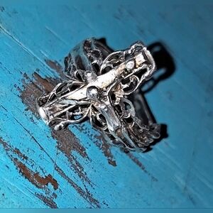 EXQUISITE 14K White Gold Vintage/Antique Crucifix Ring